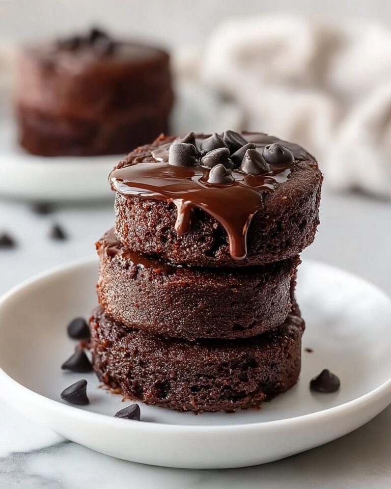 Mini Chocolate Fudge Cakes – Perfect for Any Occasion Recipe