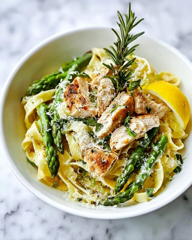 Lemon Rosemary Chicken Pasta with Asparagus and Spinach Recipe